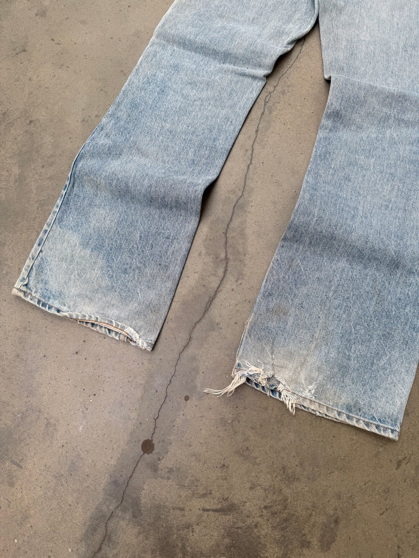 1970s Levis 517 Distressed & Faded Bootcut Jeans - 32X31