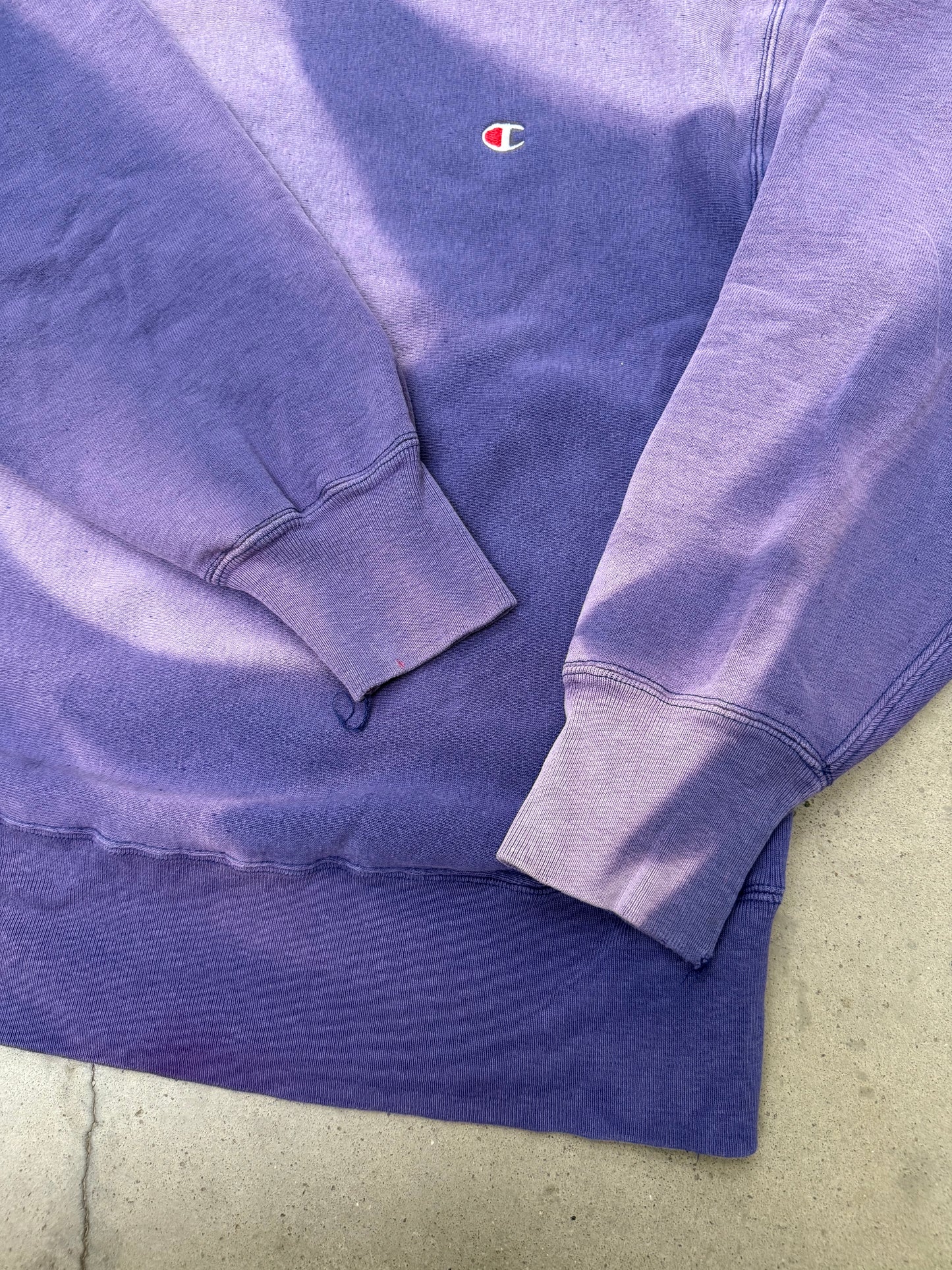 1980s Sun Faded Purple Champion Reverse Weave Sweatshirt - L