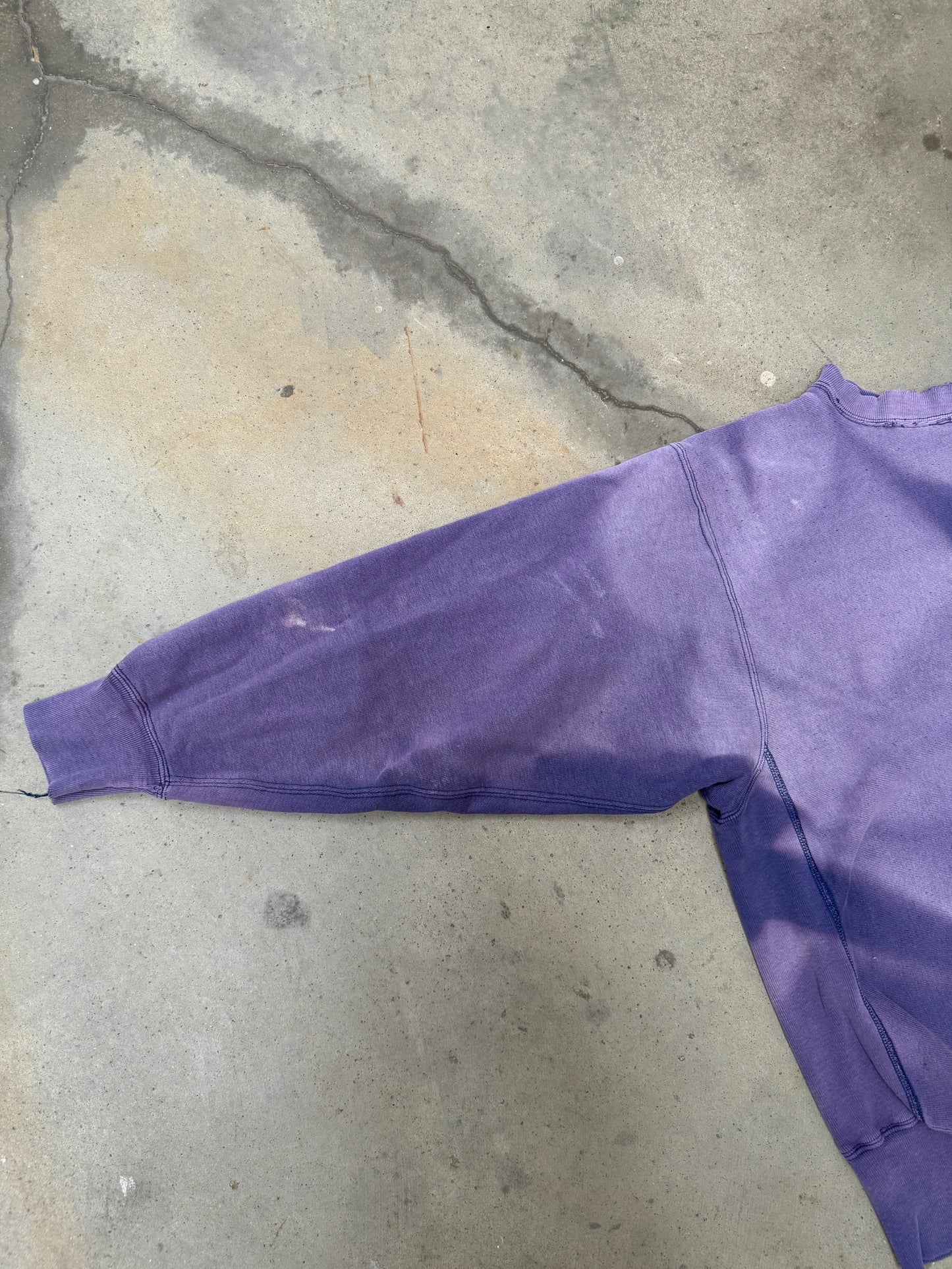 1980s Sun Faded Purple Champion Reverse Weave Sweatshirt - L