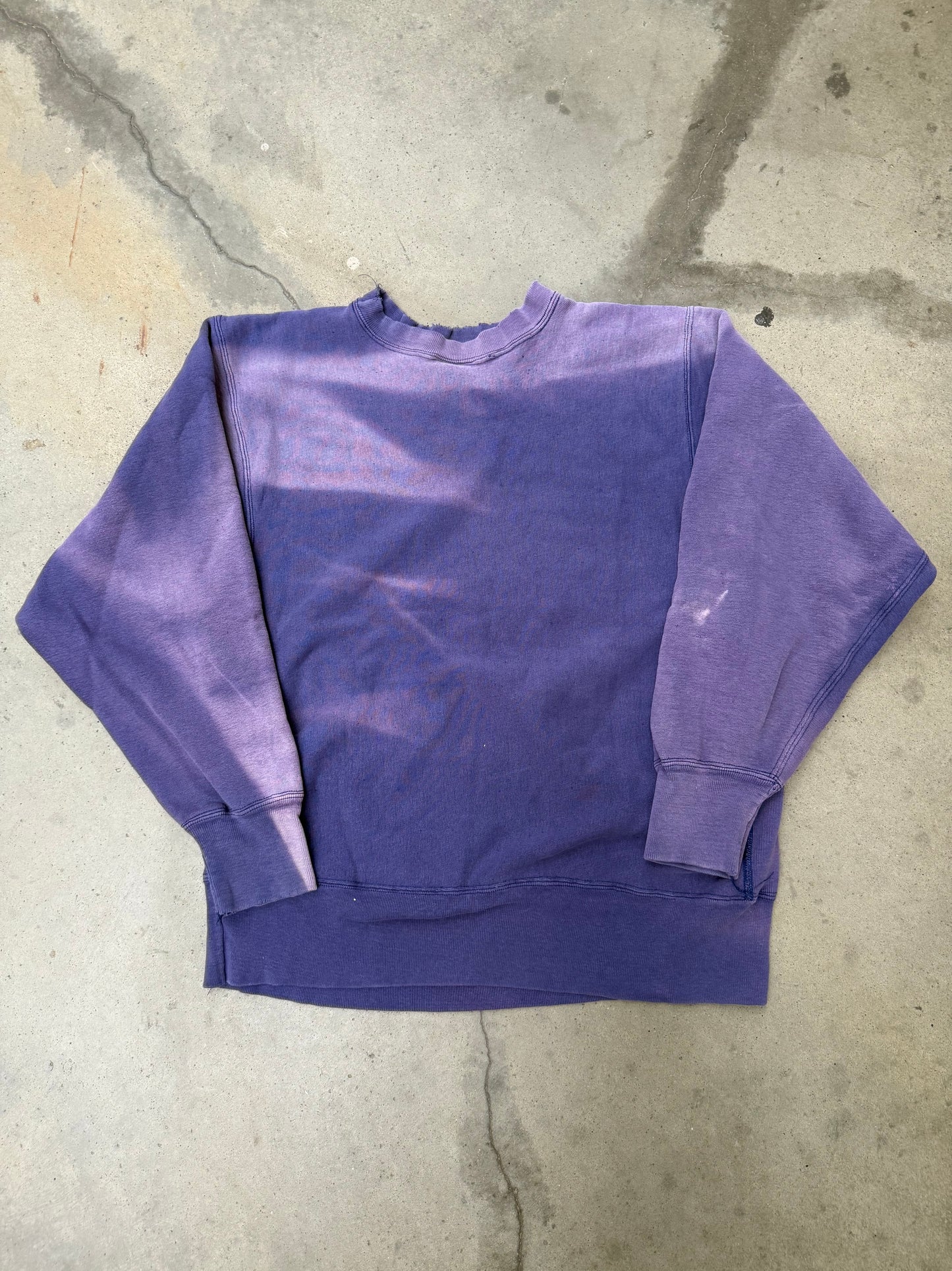 1980s Sun Faded Purple Champion Reverse Weave Sweatshirt - L