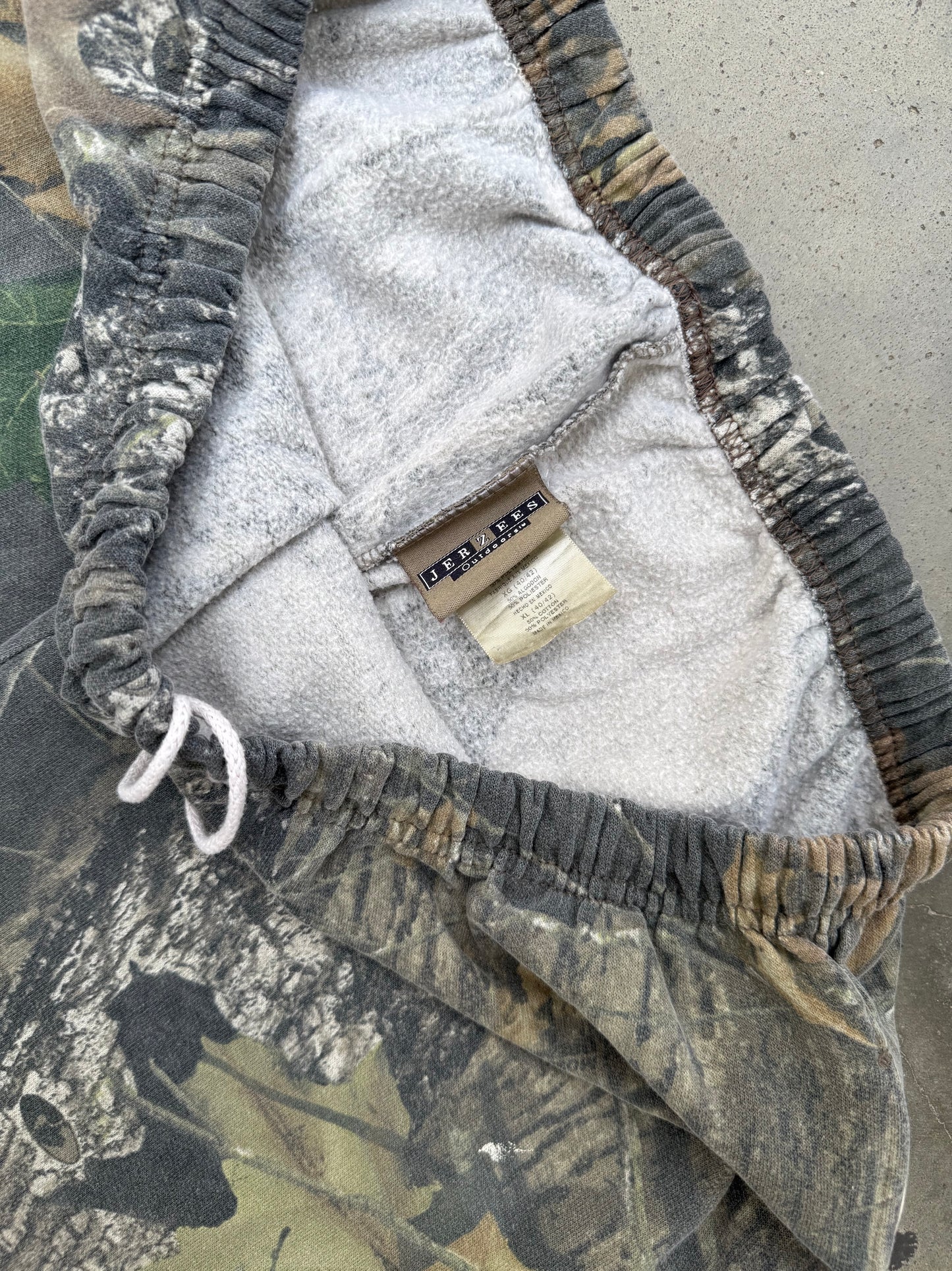 1990s Real Tree Camo Sweatpants - XL