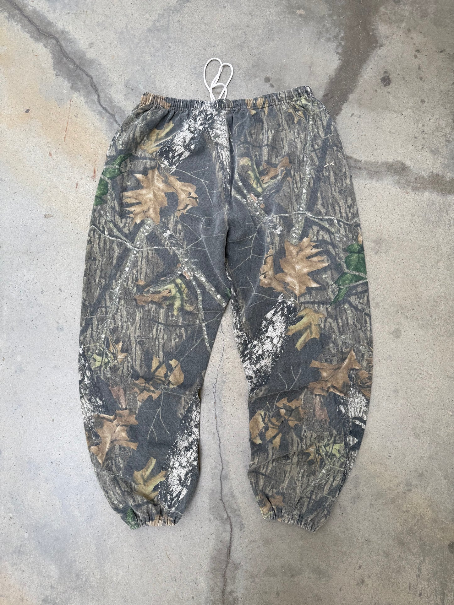 1990s Real Tree Camo Sweatpants - XL