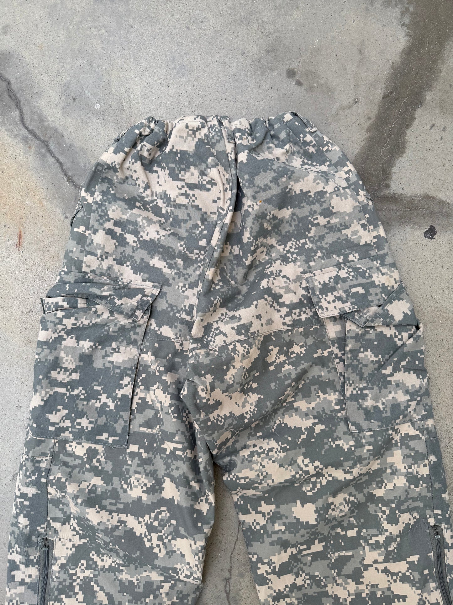 2000s Digital Camo GORE-TEX Military Cargo Pants - S