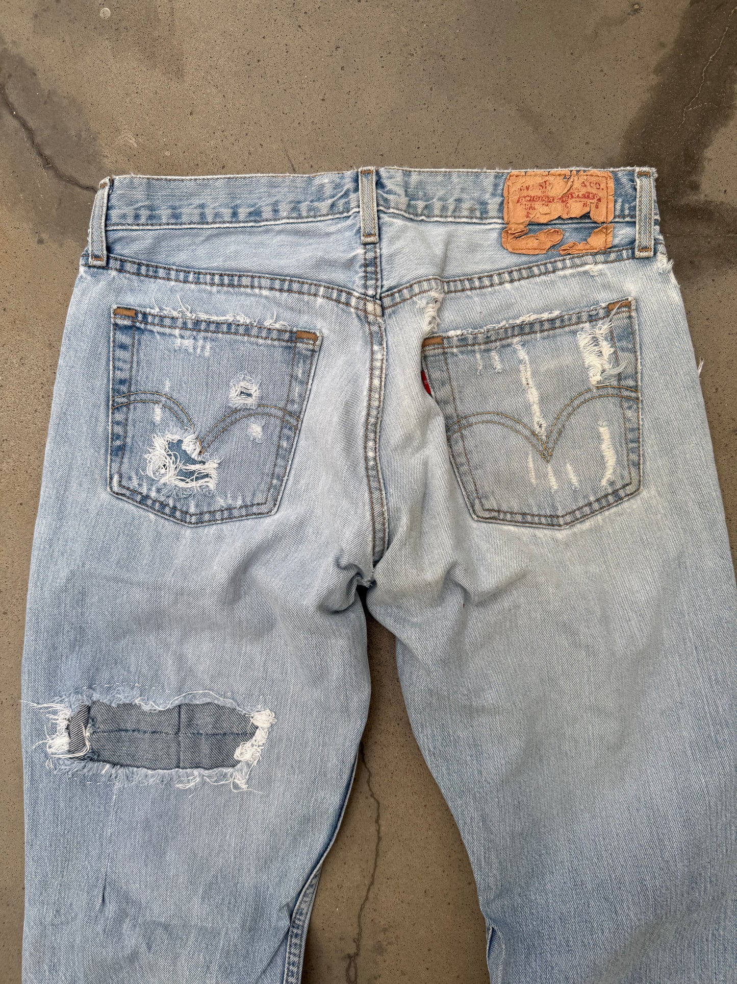 2000s Levis 527 Distressed & Repaired Bootcut Jeans - 32X34