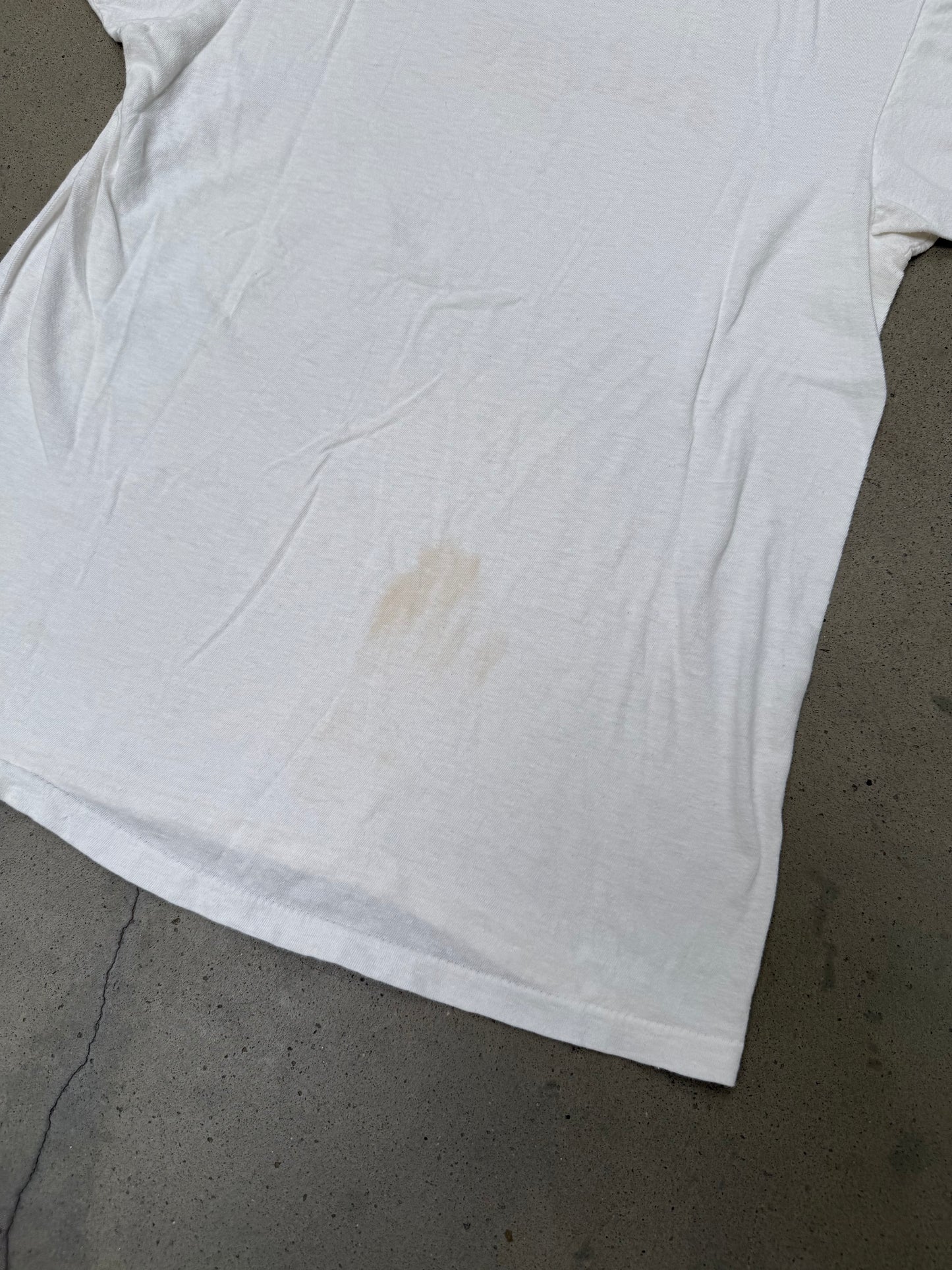 1980s I'm A Now Person Tee - M