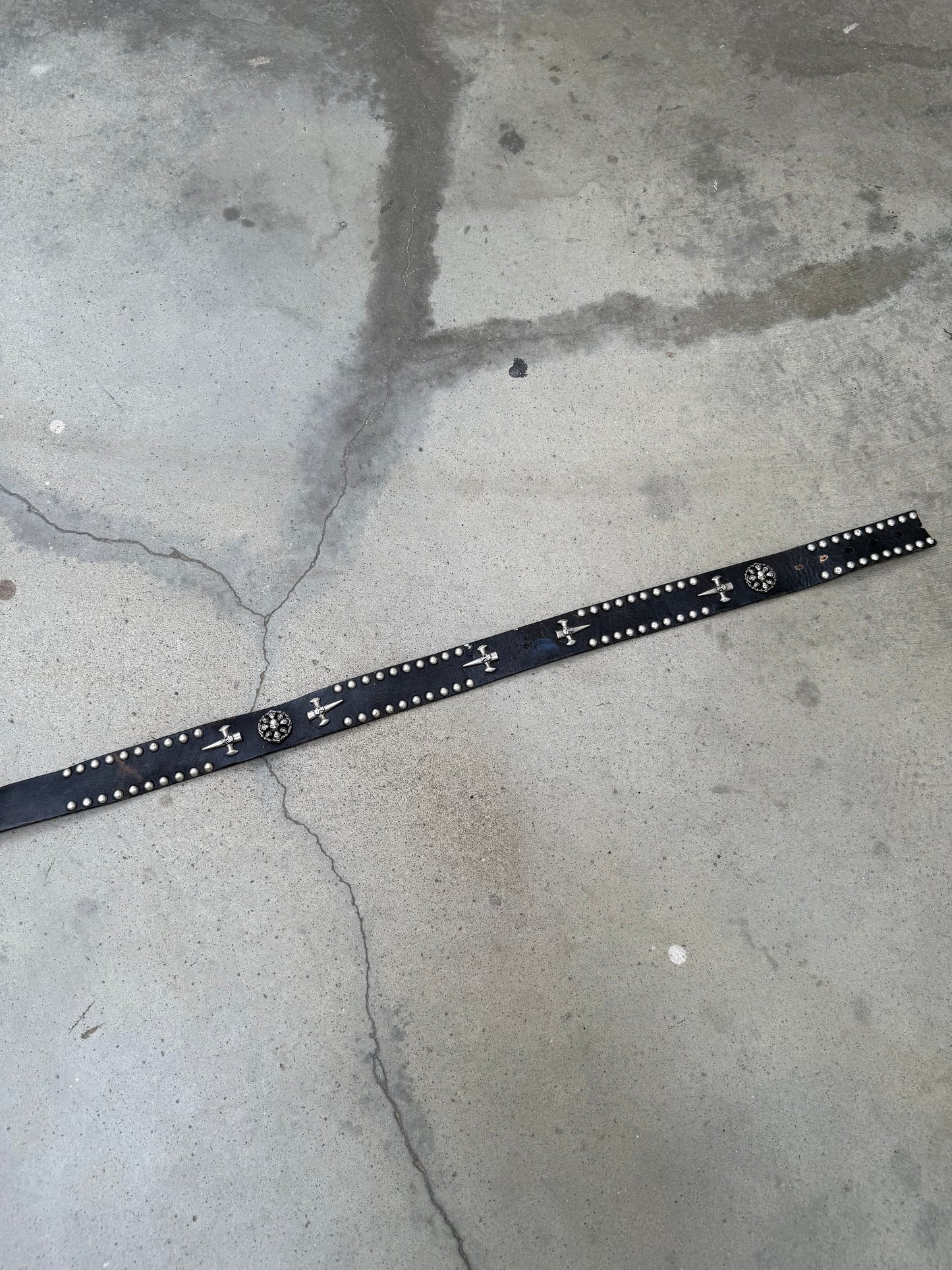 1990s Leather Studded Dagger Belt - 33"