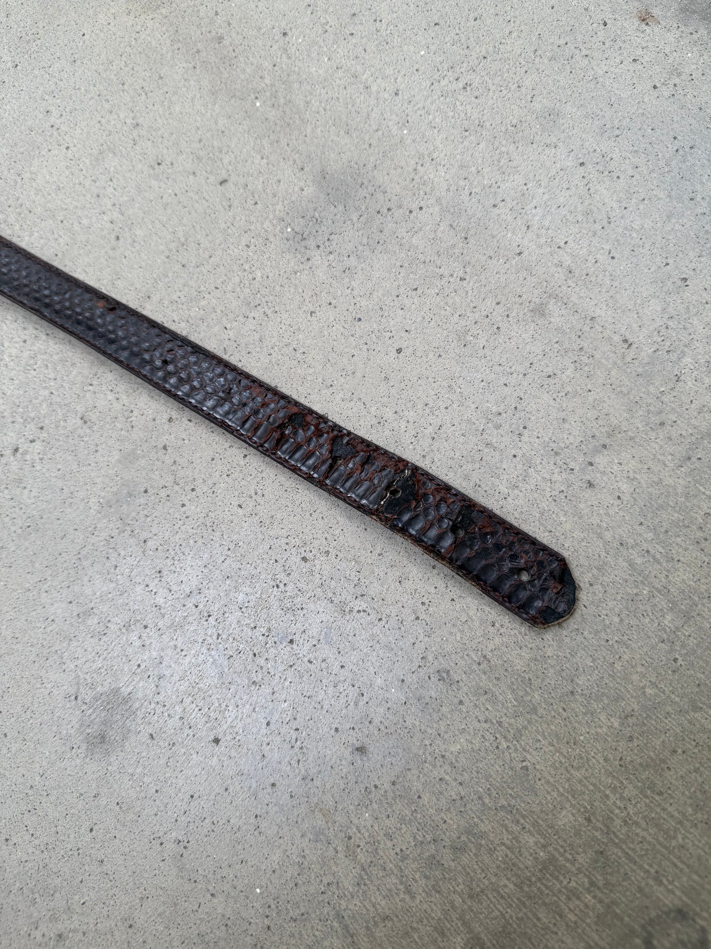 2000s Distressed Croc Skin Belt - 30"