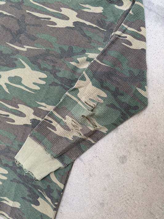 1980s Distressed Camo Waffle Knit Thermal Shirt - L