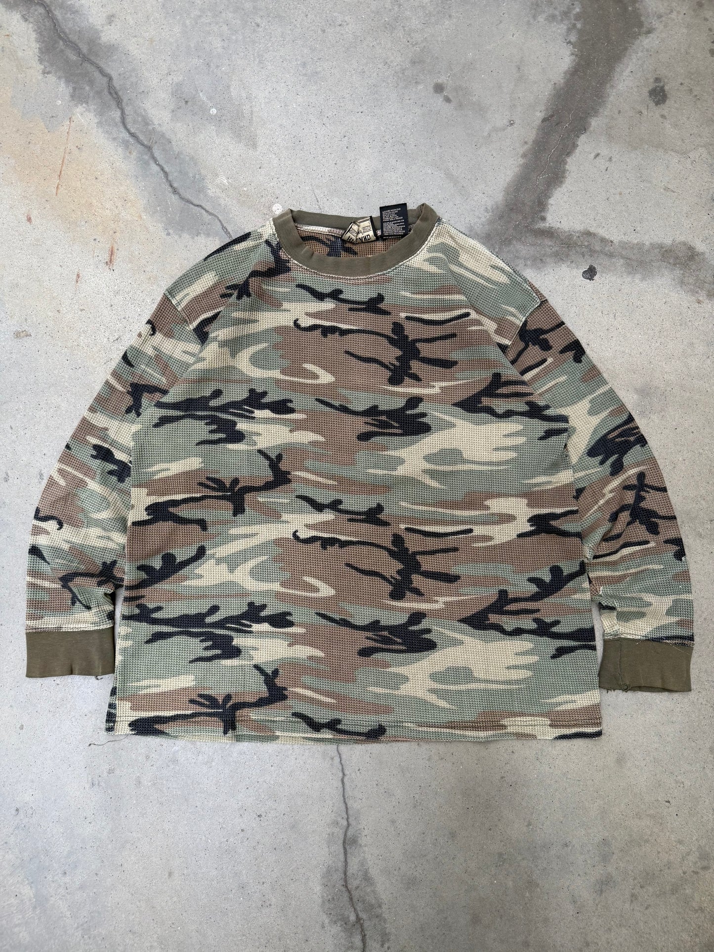 1990s Camo Waffle Knit Thermal Shirt - L